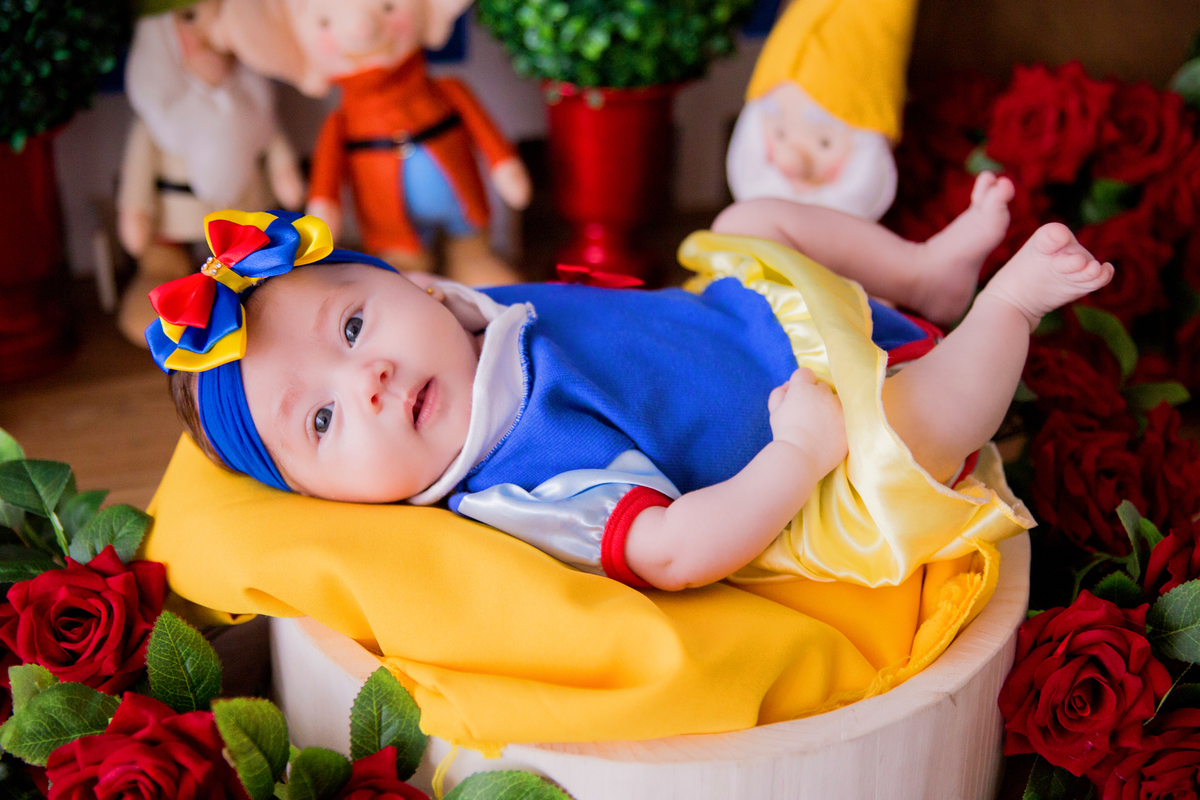 acompanhamento mensal de bebe caxias do sul figurino cenario tematico  personagem foto infantil serra gaucha fotografia familia mundo azul rosa ensaio fotografico crianca newborn baby menino menina smash the cake esmague o bolo