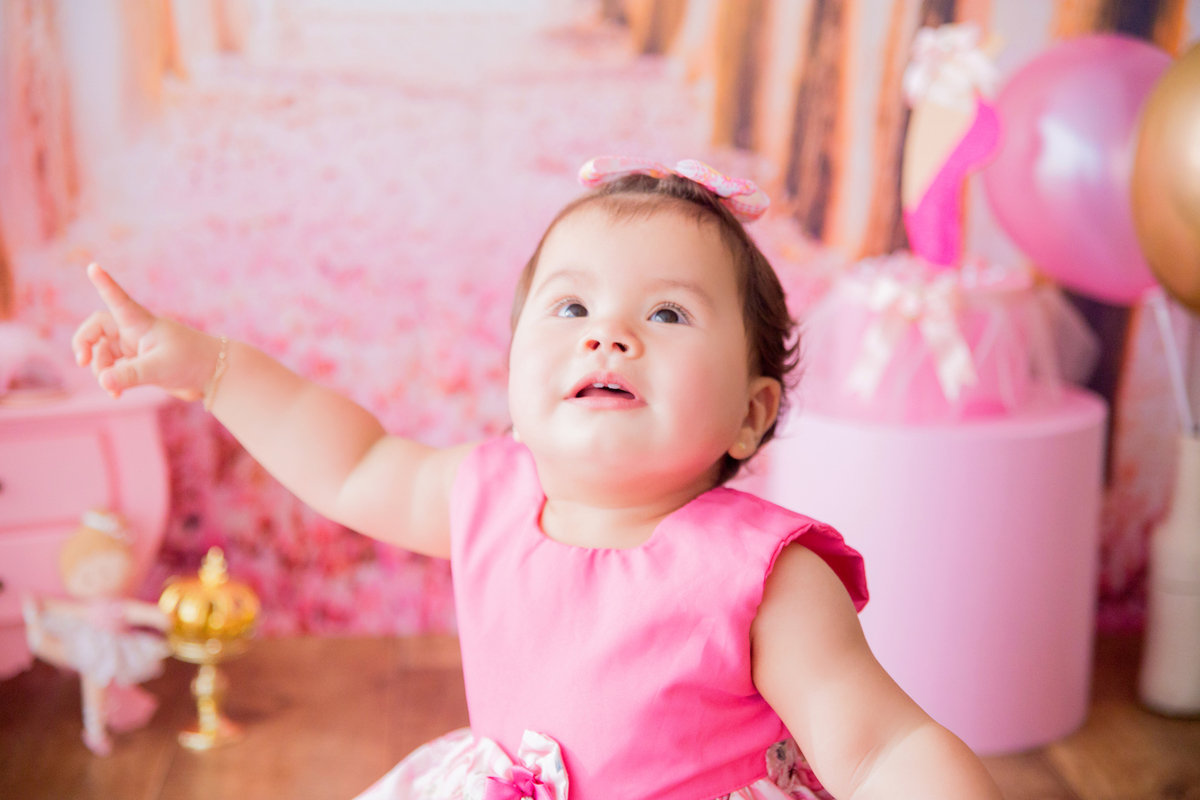 acompanhamento mensal de bebe caxias do sul figurino cenario tematico  personagem foto infantil serra gaucha fotografia familia mundo azul rosa ensaio fotografico crianca newborn baby menino menina smash the cake esmague o bolo