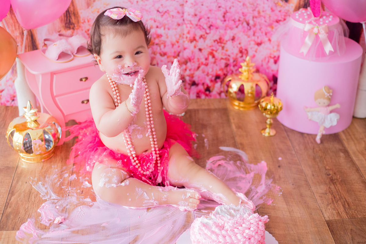 acompanhamento mensal de bebe caxias do sul figurino cenario tematico  personagem foto infantil serra gaucha fotografia familia mundo azul rosa ensaio fotografico crianca newborn baby menino menina smash the cake esmague o bolo