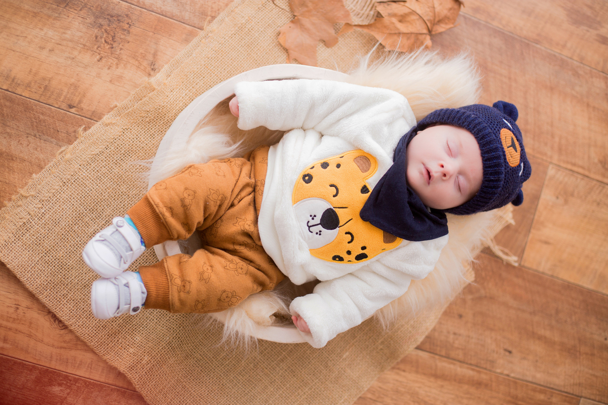 acompanhamento mensal de bebe caxias do sul figurino cenario tematico  personagem foto infantil serra gaucha fotografia familia mundo azul rosa ensaio fotografico crianca newborn baby menino menina smash the cake esmague o bolo frio outono inverno