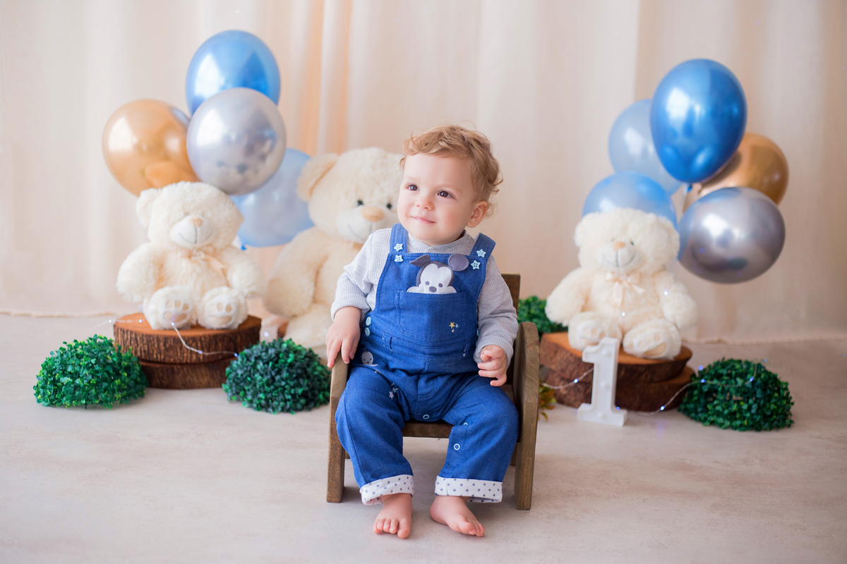 acompanhamento mensal de bebe caxias do sul figurino cenario tematico  personagem foto infantil serra gaucha fotografia familia mundo azul rosa ensaio fotografico crianca newborn baby menino menina smash the cake esmague o bolo frio ursos splash banheira