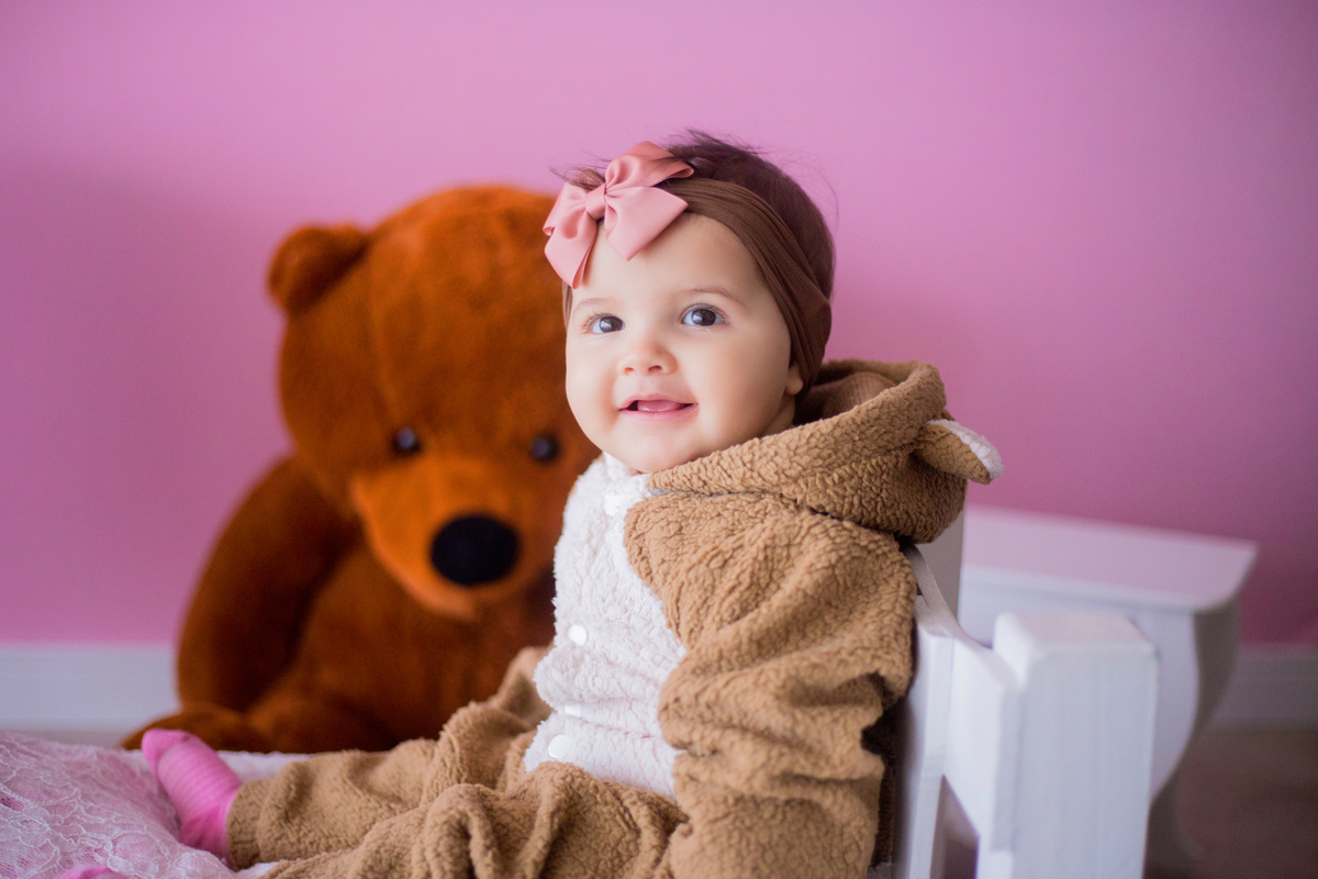 fotografia familia mundo azul rosa ensaio fotografico crianca newborn baby menino menina smash the cake esmague o bolo urso quarto inverno pijama