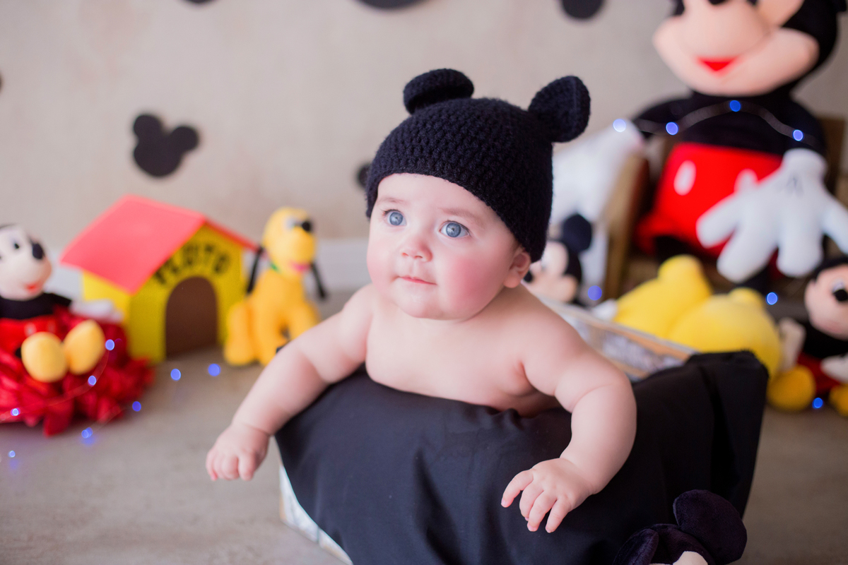 acompanhamento mensal de bebe caxias do sul figurino cenario tematico  personagem foto infantil serra gaucha fotografia familia mundo azul rosa ensaio fotografico crianca newborn baby menino menina smash the cake esmague o bolo mickey disney