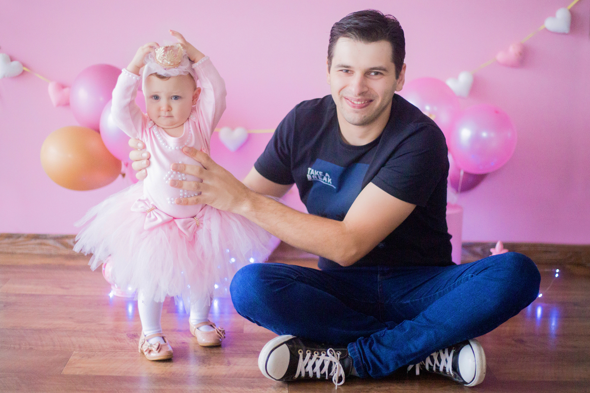 acompanhamento mensal de bebe caxias do sul figurino cenario tematico  personagem foto infantil serra gaucha fotografia familia mundo azul rosa ensaio fotografico crianca newborn baby menino menina smash the cake esmague o bolo bailarina splash