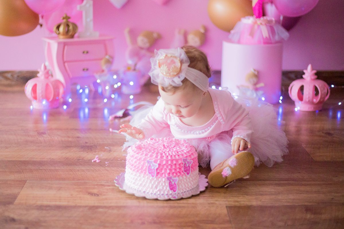 acompanhamento mensal de bebe caxias do sul figurino cenario tematico  personagem foto infantil serra gaucha fotografia familia mundo azul rosa ensaio fotografico crianca newborn baby menino menina smash the cake esmague o bolo bailarina splash