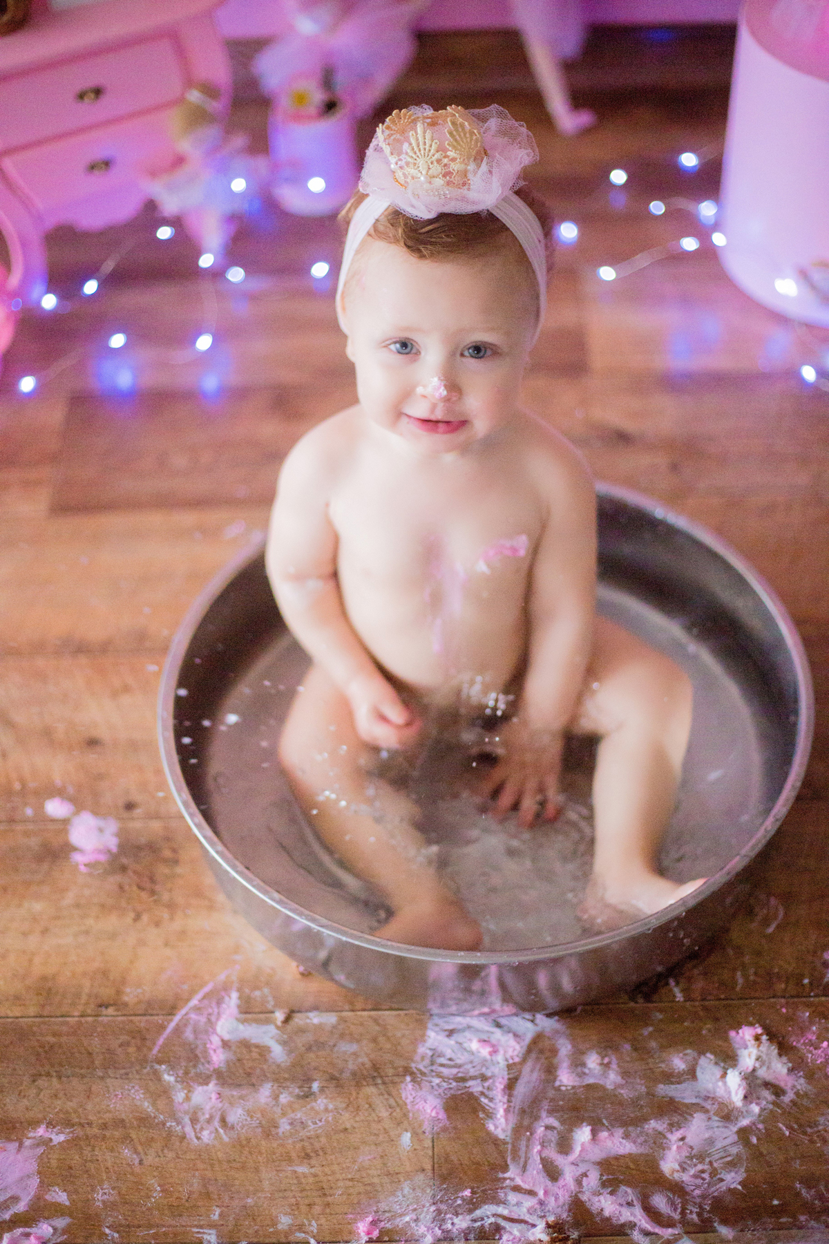 acompanhamento mensal de bebe caxias do sul figurino cenario tematico  personagem foto infantil serra gaucha fotografia familia mundo azul rosa ensaio fotografico crianca newborn baby menino menina smash the cake esmague o bolo bailarina splash