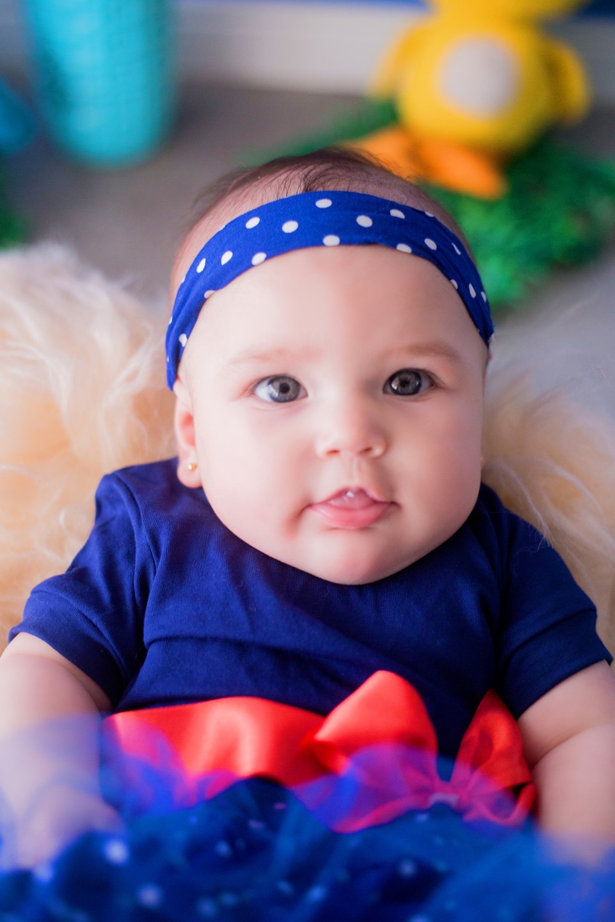 acompanhamento mensal de bebe caxias do sul figurino cenario tematico  personagem foto infantil serra gaucha fotografia familia mundo azul rosa ensaio fotografico crianca newborn baby menino menina smash the cake esmague o bolo galinha pintadinha