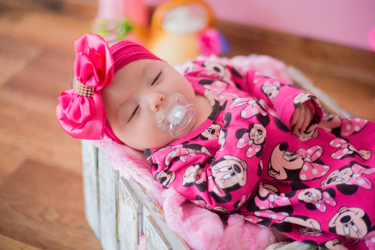acompanhamento mensal de bebe caxias do sul figurino cenario tematico  personagem foto infantil serra gaucha fotografia familia mundo azul rosa ensaio fotografico crianca newborn baby menino menina smash the cake esmague o bolo minnie rosa disney princess