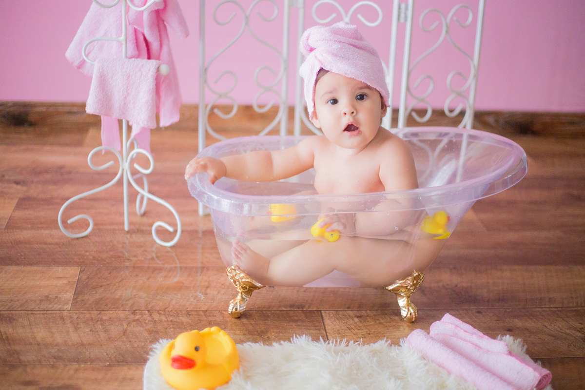 acompanhamento mensal de bebe caxias do sul figurino cenario tematico  personagem foto infantil serra gaucha fotografia familia mundo azul rosa ensaio fotografico crianca newborn baby menino menina smash the cake esmague o bolo galinha pintadinha