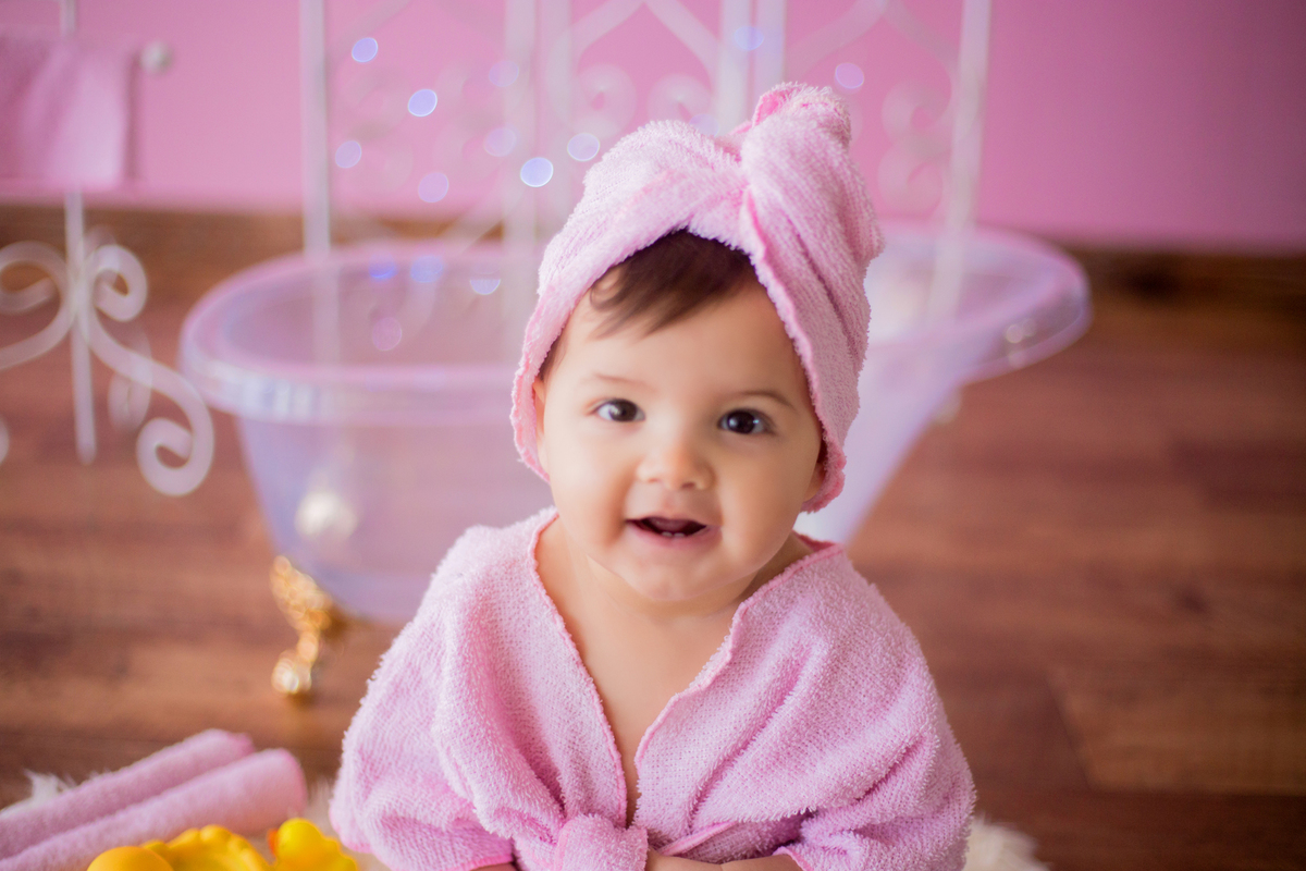 acompanhamento mensal de bebe caxias do sul figurino cenario tematico  personagem foto infantil serra gaucha fotografia familia mundo azul rosa ensaio fotografico crianca newborn baby menino menina smash the cake esmague o bolo banheira cachorrinho