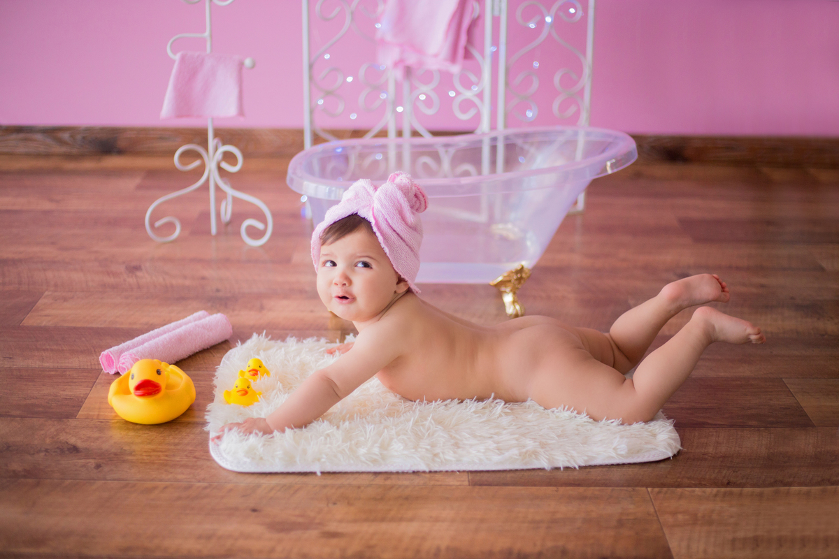 acompanhamento mensal de bebe caxias do sul figurino cenario tematico  personagem foto infantil serra gaucha fotografia familia mundo azul rosa ensaio fotografico crianca newborn baby menino menina smash the cake esmague o bolo banheira cachorrinho