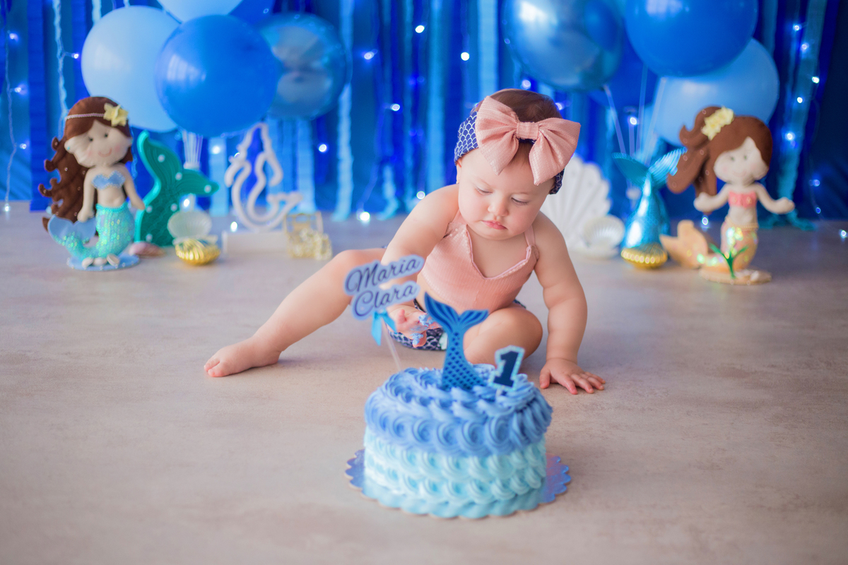 acompanhamento mensal de bebe caxias do sul figurino cenario tematico  personagem foto infantil serra gaucha fotografia familia mundo azul rosa ensaio fotografico crianca newborn baby menino menina smash the cake esmague o bolo banheira sereia