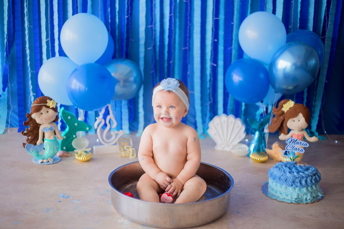 acompanhamento mensal de bebe caxias do sul figurino cenario tematico  personagem foto infantil serra gaucha fotografia familia mundo azul rosa ensaio fotografico crianca newborn baby menino menina smash the cake esmague o bolo banheira sereia