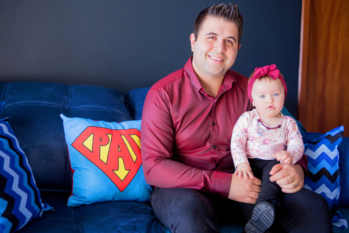 acompanhamento mensal de bebe caxias do sul figurino cenario tematico  personagem foto infantil serra gaucha fotografia familia mundo azul rosa ensaio fotografico crianca newborn baby menino menina smash the cake esmague o bolo banheira dia dos pais