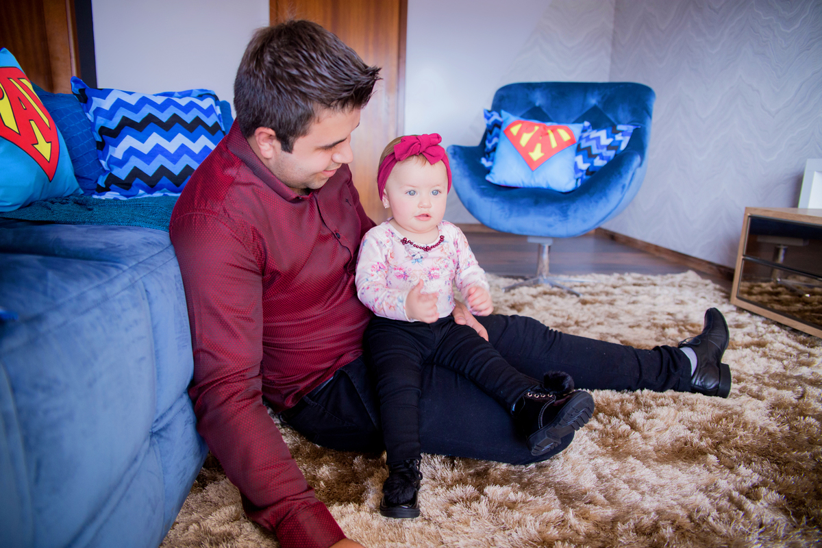 acompanhamento mensal de bebe caxias do sul figurino cenario tematico  personagem foto infantil serra gaucha fotografia familia mundo azul rosa ensaio fotografico crianca newborn baby menino menina smash the cake esmague o bolo banheira dia dos pais