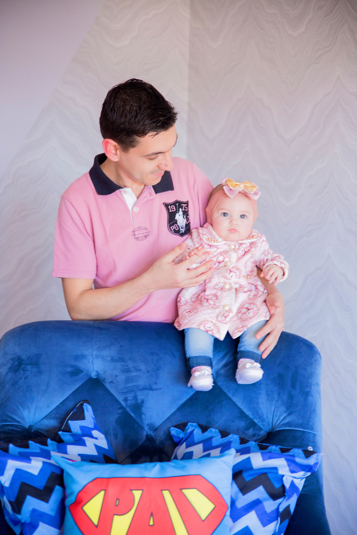 acompanhamento mensal de bebe caxias do sul figurino cenario tematico  personagem foto infantil serra gaucha fotografia familia mundo azul rosa ensaio fotografico crianca newborn baby menino menina smash the cake esmague o bolo banheira dia dos pais