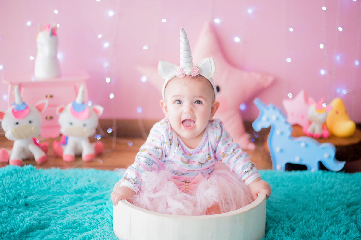 acompanhamento mensal de bebe caxias do sul figurino cenario tematico  personagem foto infantil serra gaucha fotografia familia mundo azul rosa ensaio fotografico crianca newborn baby menino menina smash the cake esmague o bolo banheira unicornio