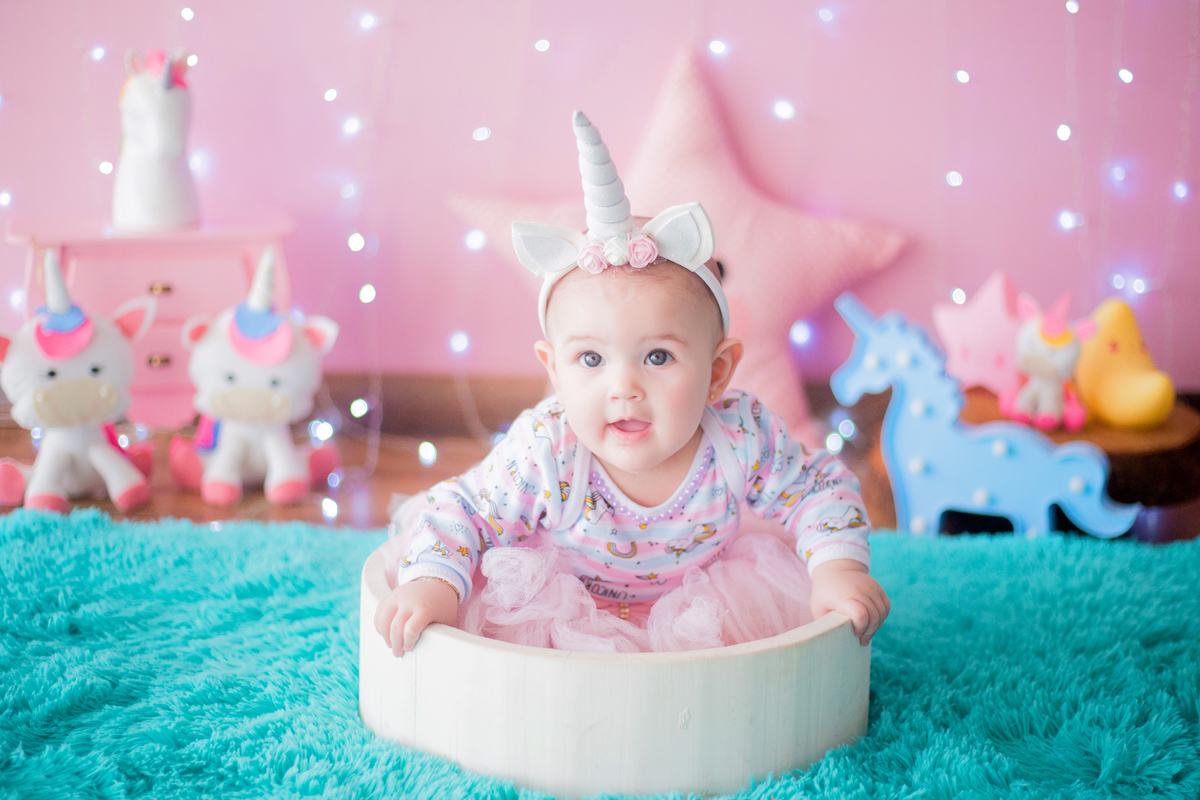 acompanhamento mensal de bebe caxias do sul figurino cenario tematico  personagem foto infantil serra gaucha fotografia familia mundo azul rosa ensaio fotografico crianca newborn baby menino menina smash the cake esmague o bolo banheira unicornio