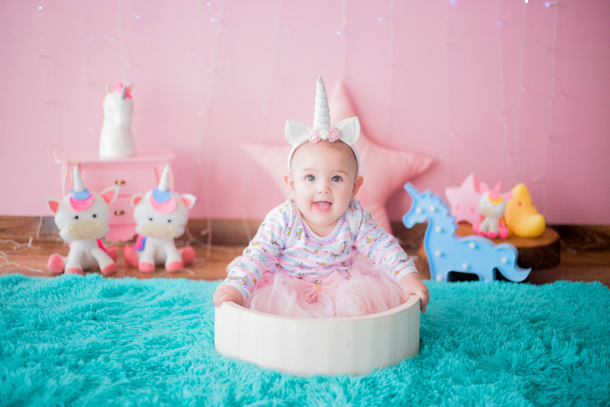 acompanhamento mensal de bebe caxias do sul figurino cenario tematico  personagem foto infantil serra gaucha fotografia familia mundo azul rosa ensaio fotografico crianca newborn baby menino menina smash the cake esmague o bolo banheira unicornio