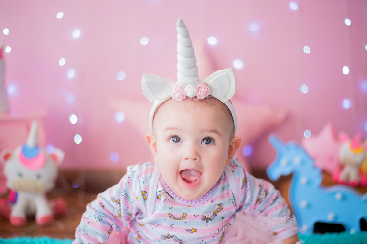 acompanhamento mensal de bebe caxias do sul figurino cenario tematico  personagem foto infantil serra gaucha fotografia familia mundo azul rosa ensaio fotografico crianca newborn baby menino menina smash the cake esmague o bolo banheira unicornio
