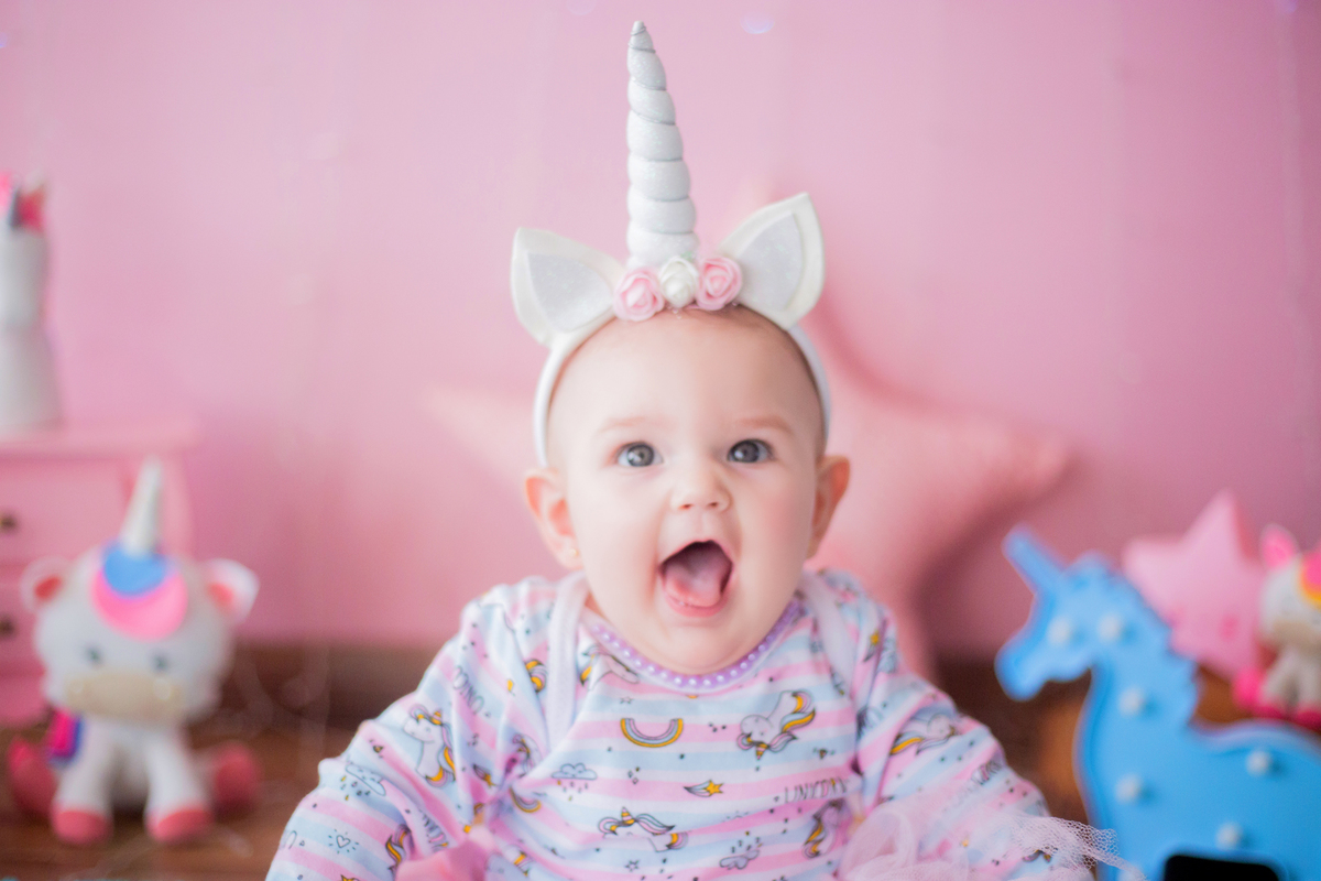 acompanhamento mensal de bebe caxias do sul figurino cenario tematico  personagem foto infantil serra gaucha fotografia familia mundo azul rosa ensaio fotografico crianca newborn baby menino menina smash the cake esmague o bolo banheira unicornio