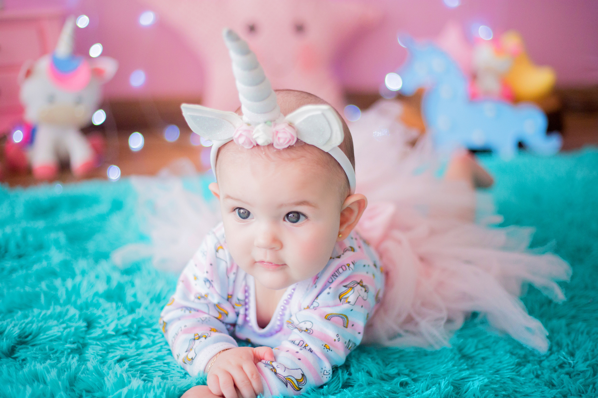 acompanhamento mensal de bebe caxias do sul figurino cenario tematico  personagem foto infantil serra gaucha fotografia familia mundo azul rosa ensaio fotografico crianca newborn baby menino menina smash the cake esmague o bolo banheira unicornio