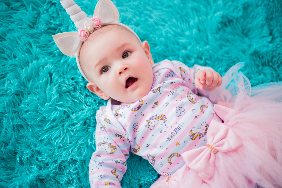 acompanhamento mensal de bebe caxias do sul figurino cenario tematico  personagem foto infantil serra gaucha fotografia familia mundo azul rosa ensaio fotografico crianca newborn baby menino menina smash the cake esmague o bolo banheira unicornio