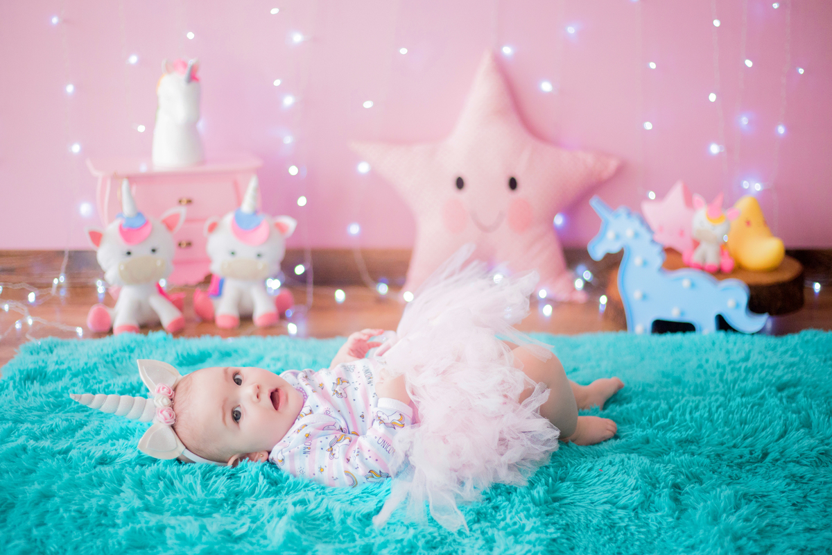 acompanhamento mensal de bebe caxias do sul figurino cenario tematico  personagem foto infantil serra gaucha fotografia familia mundo azul rosa ensaio fotografico crianca newborn baby menino menina smash the cake esmague o bolo banheira unicornio