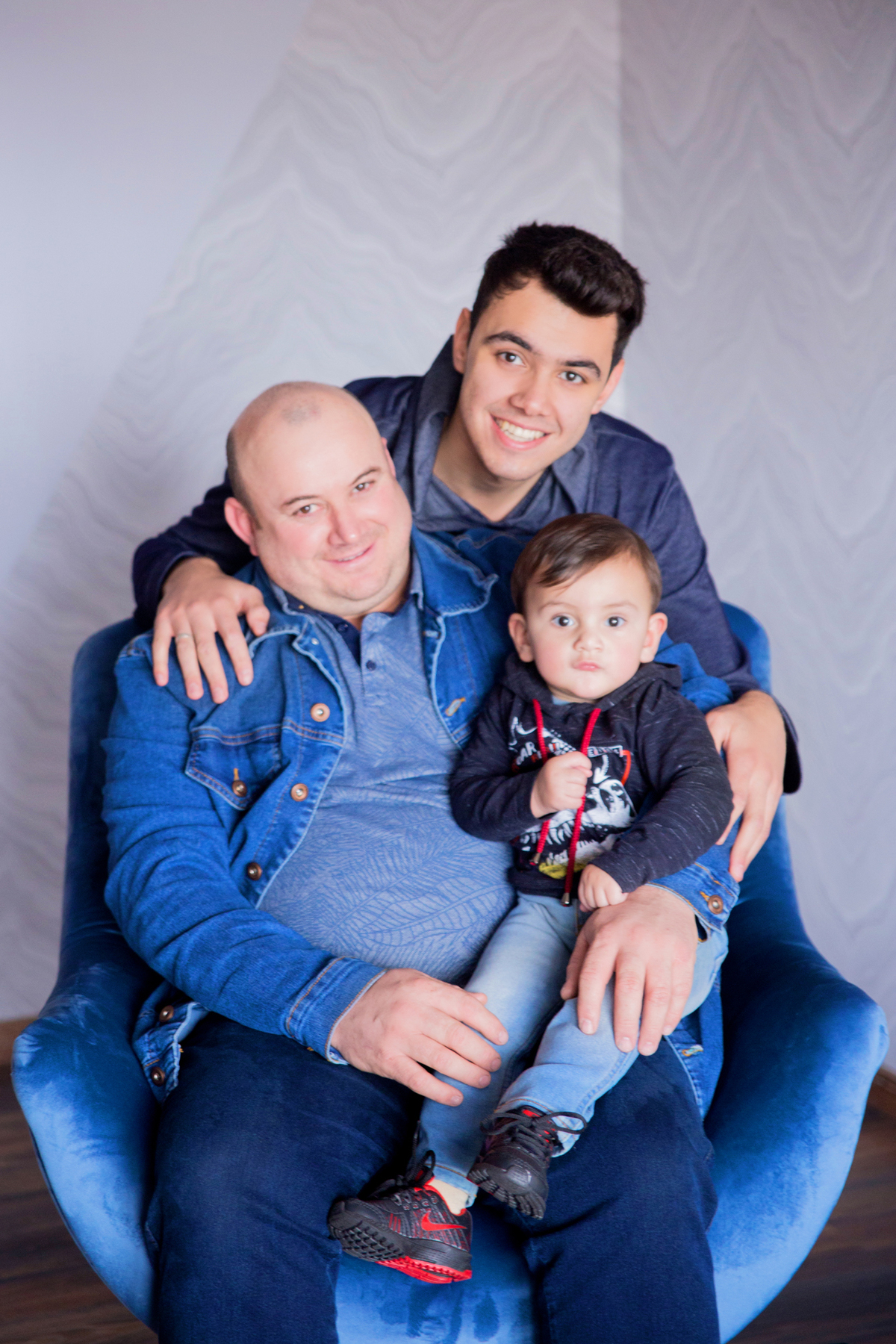 acompanhamento mensal de bebe caxias do sul figurino cenario tematico  personagem foto infantil serra gaucha fotografia familia mundo azul rosa ensaio fotografico crianca newborn baby menino menina smash the cake esmague o bolo banheira dia dos pais