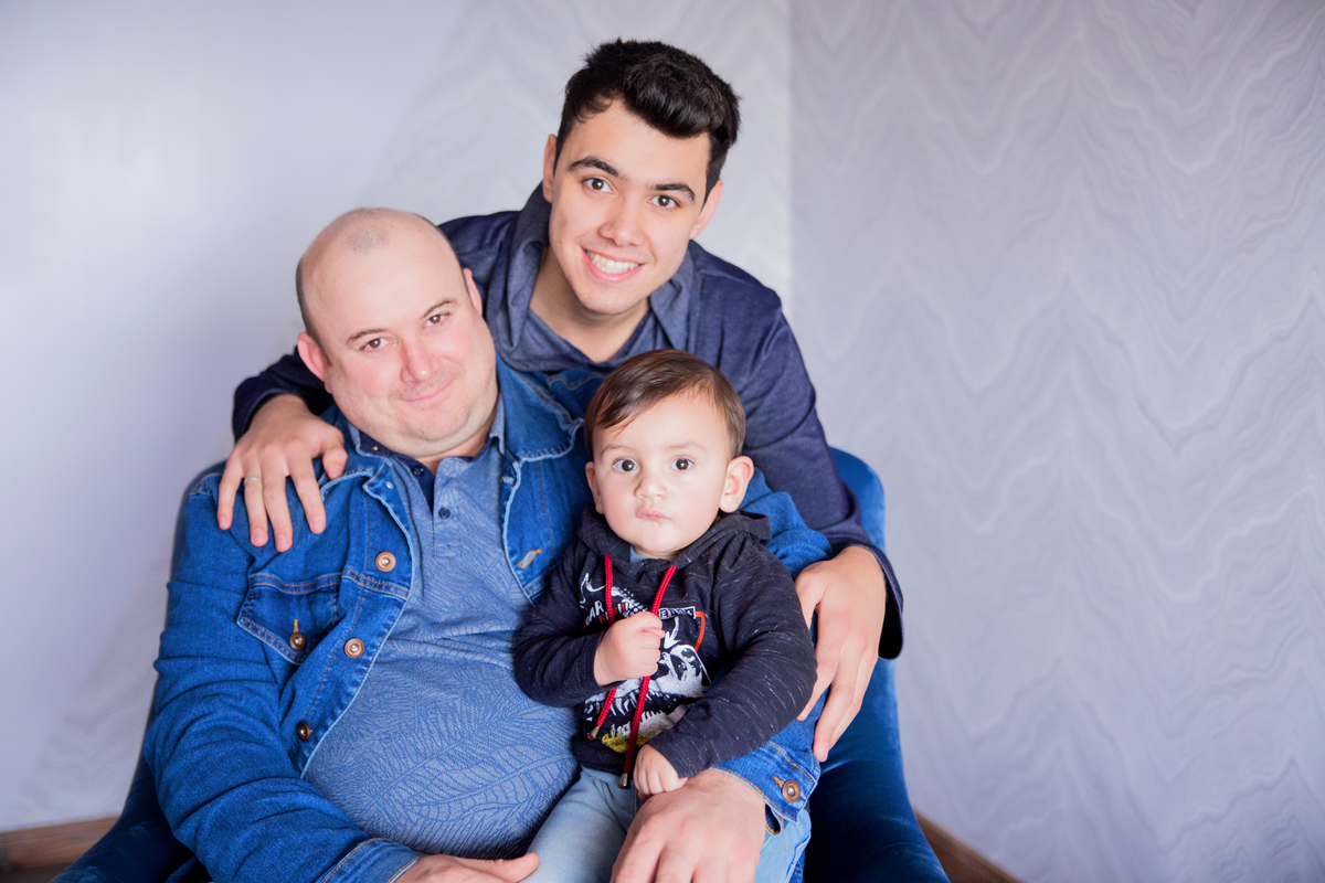 acompanhamento mensal de bebe caxias do sul figurino cenario tematico  personagem foto infantil serra gaucha fotografia familia mundo azul rosa ensaio fotografico crianca newborn baby menino menina smash the cake esmague o bolo banheira dia dos pais