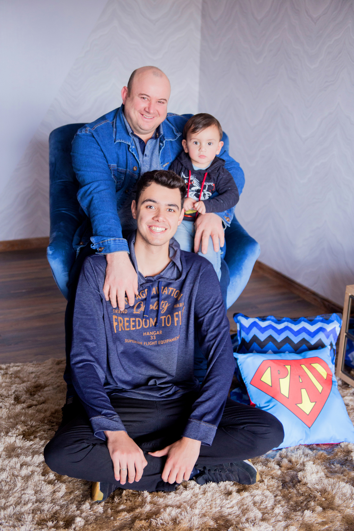 acompanhamento mensal de bebe caxias do sul figurino cenario tematico  personagem foto infantil serra gaucha fotografia familia mundo azul rosa ensaio fotografico crianca newborn baby menino menina smash the cake esmague o bolo banheira dia dos pais