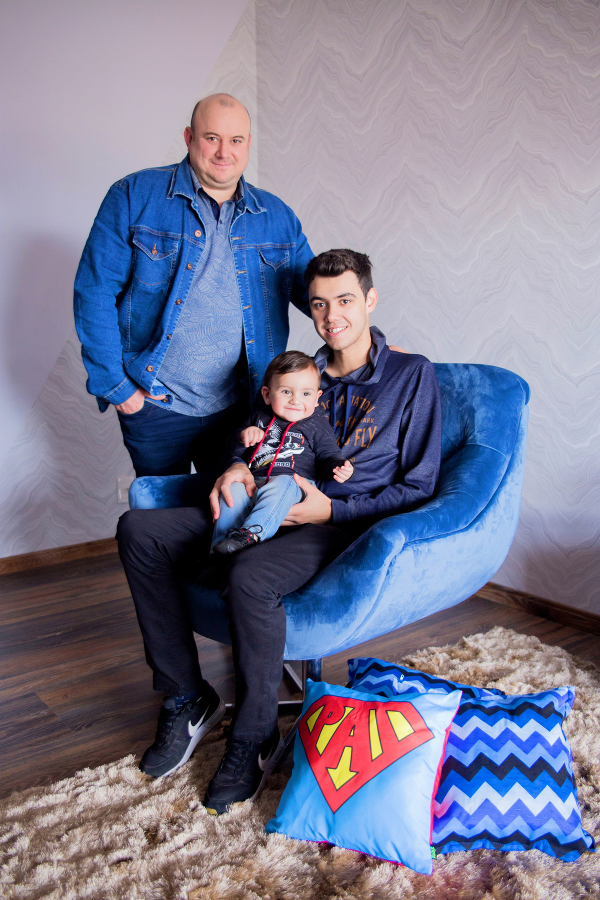 acompanhamento mensal de bebe caxias do sul figurino cenario tematico  personagem foto infantil serra gaucha fotografia familia mundo azul rosa ensaio fotografico crianca newborn baby menino menina smash the cake esmague o bolo banheira dia dos pais