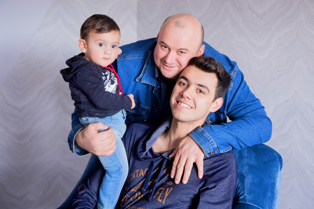acompanhamento mensal de bebe caxias do sul figurino cenario tematico  personagem foto infantil serra gaucha fotografia familia mundo azul rosa ensaio fotografico crianca newborn baby menino menina smash the cake esmague o bolo banheira dia dos pais