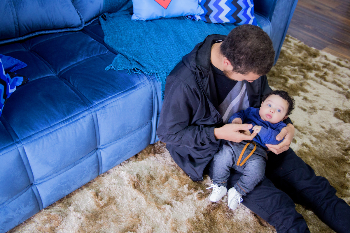 acompanhamento mensal de bebe caxias do sul figurino cenario tematico  personagem foto infantil serra gaucha fotografia familia mundo azul rosa ensaio fotografico crianca newborn baby menino menina smash the cake esmague o bolo banheira dia dos pais