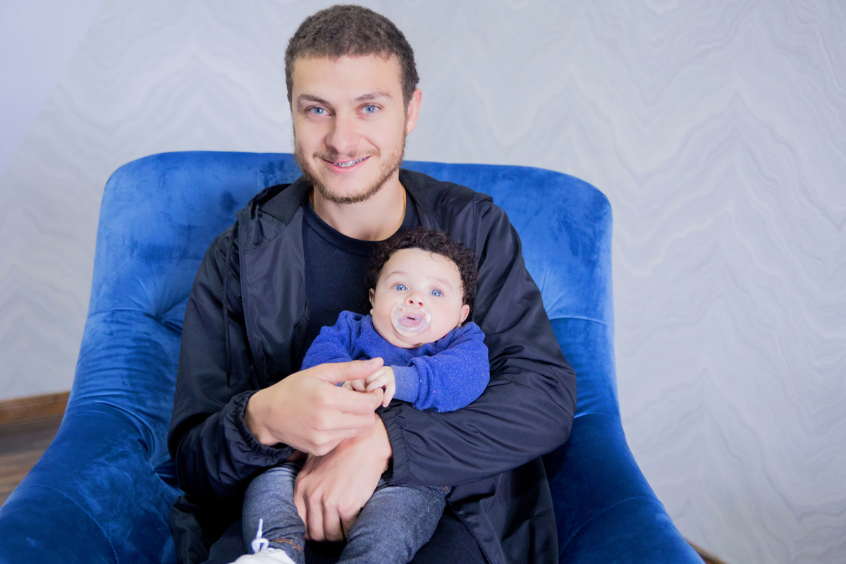 acompanhamento mensal de bebe caxias do sul figurino cenario tematico  personagem foto infantil serra gaucha fotografia familia mundo azul rosa ensaio fotografico crianca newborn baby menino menina smash the cake esmague o bolo banheira dia dos pais