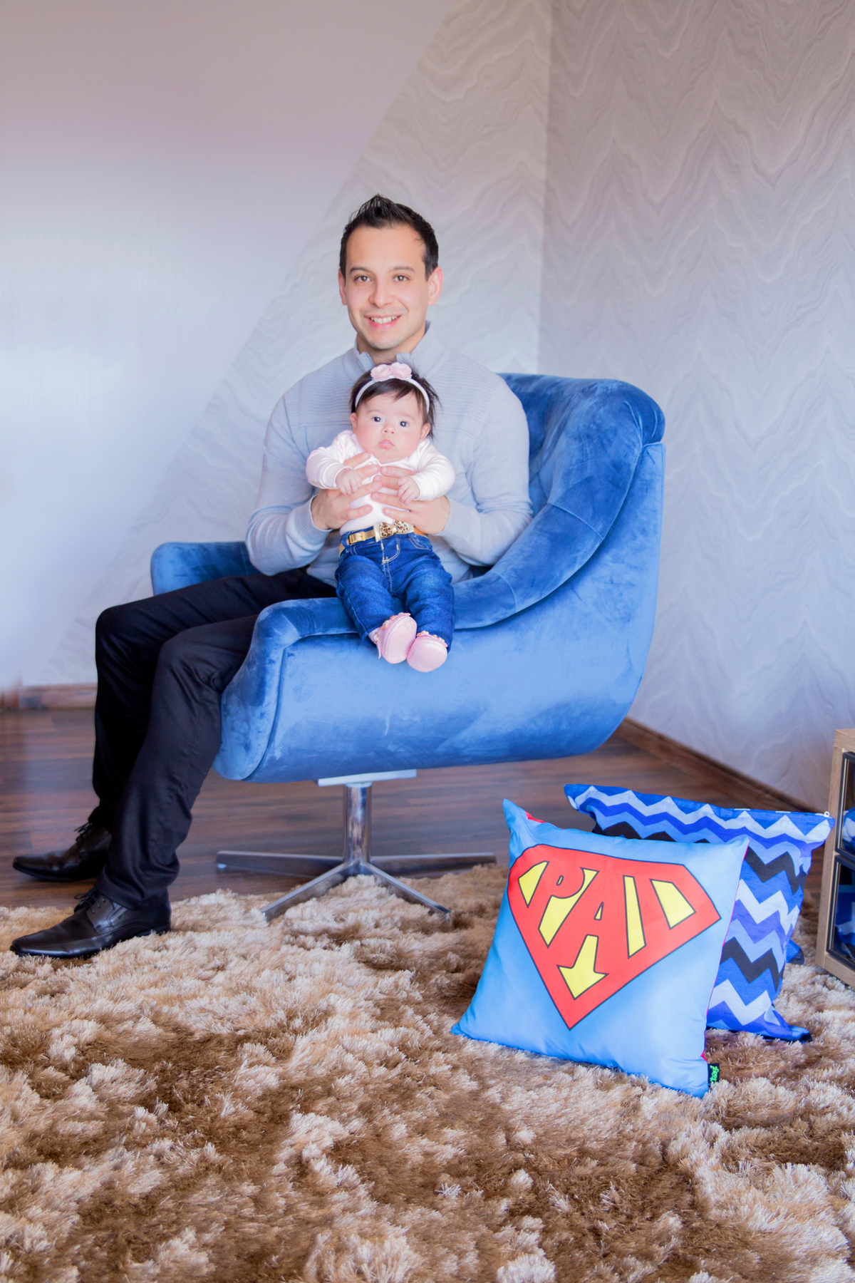 acompanhamento mensal de bebe caxias do sul figurino cenario tematico  personagem foto infantil serra gaucha fotografia familia mundo azul rosa ensaio fotografico crianca newborn baby menino menina smash the cake esmague o bolo banheira dia dos pais