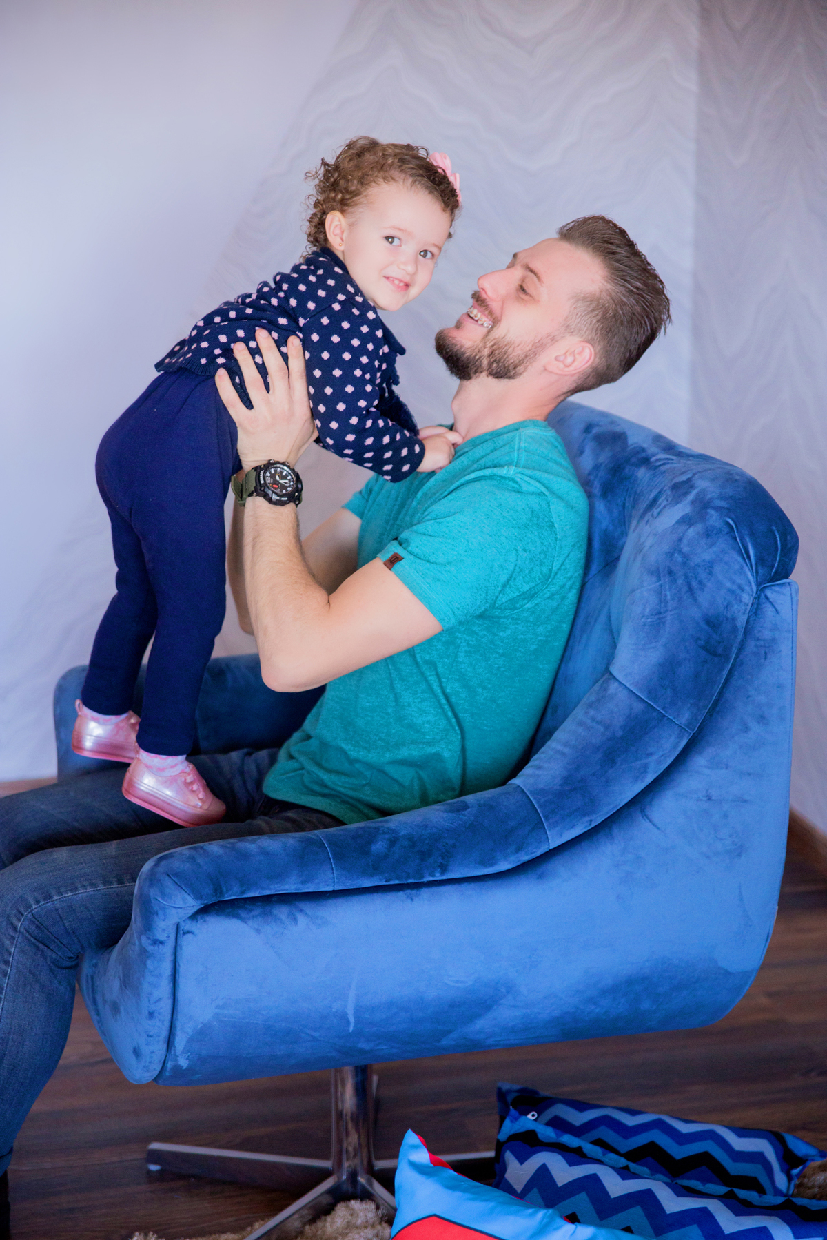 acompanhamento mensal de bebe caxias do sul figurino cenario tematico  personagem foto infantil serra gaucha fotografia familia mundo azul rosa ensaio fotografico crianca newborn baby menino menina smash the cake esmague o bolo banheira dia dos pais