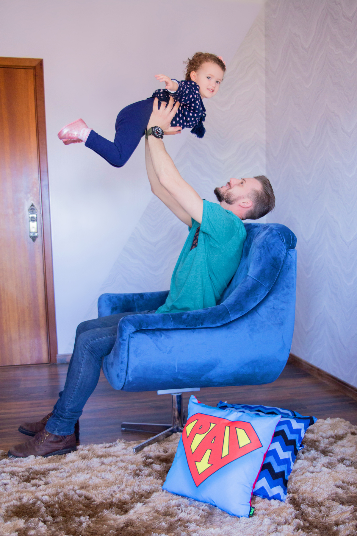 acompanhamento mensal de bebe caxias do sul figurino cenario tematico  personagem foto infantil serra gaucha fotografia familia mundo azul rosa ensaio fotografico crianca newborn baby menino menina smash the cake esmague o bolo banheira dia dos pais