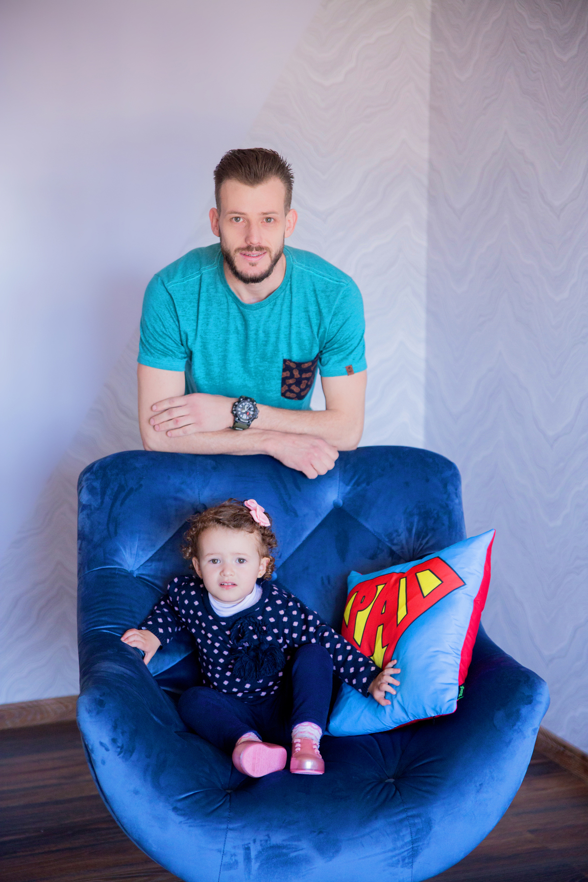 acompanhamento mensal de bebe caxias do sul figurino cenario tematico  personagem foto infantil serra gaucha fotografia familia mundo azul rosa ensaio fotografico crianca newborn baby menino menina smash the cake esmague o bolo banheira dia dos pais