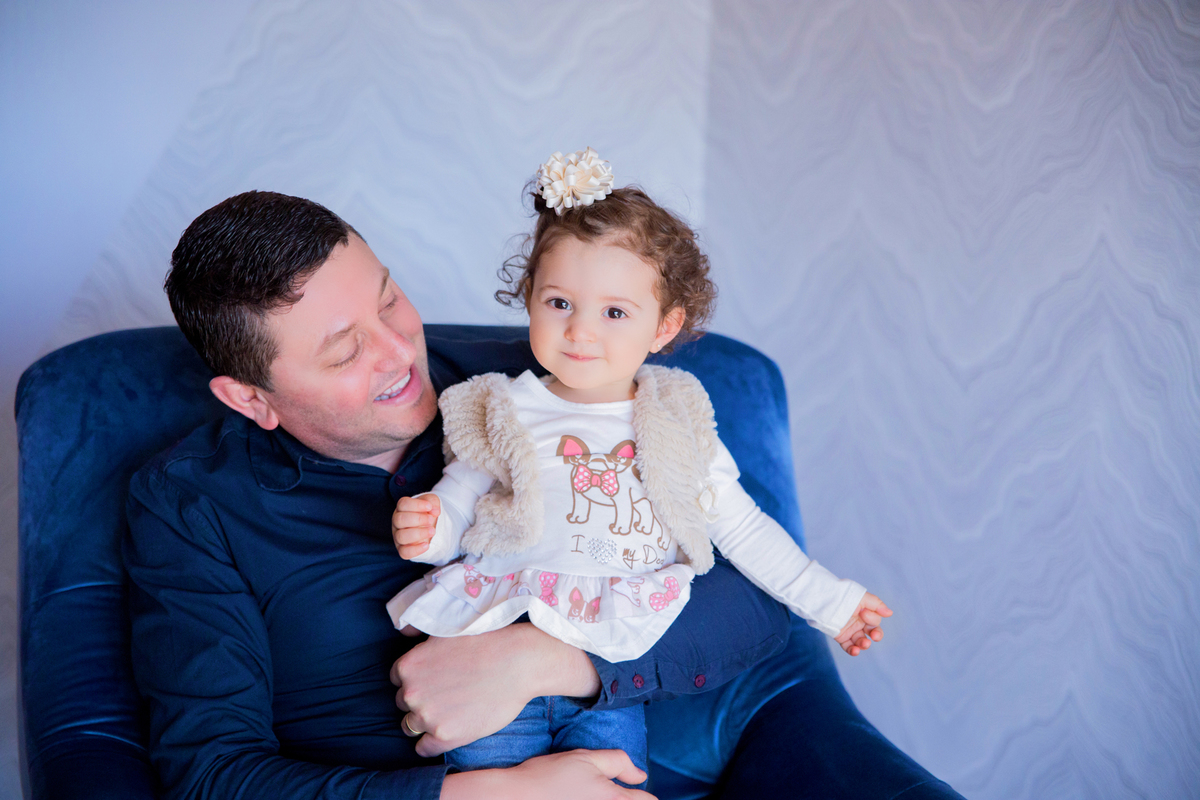 acompanhamento mensal de bebe caxias do sul figurino cenario tematico  personagem foto infantil serra gaucha fotografia familia mundo azul rosa ensaio fotografico crianca newborn baby menino menina smash the cake esmague o bolo banheira dia dos pais