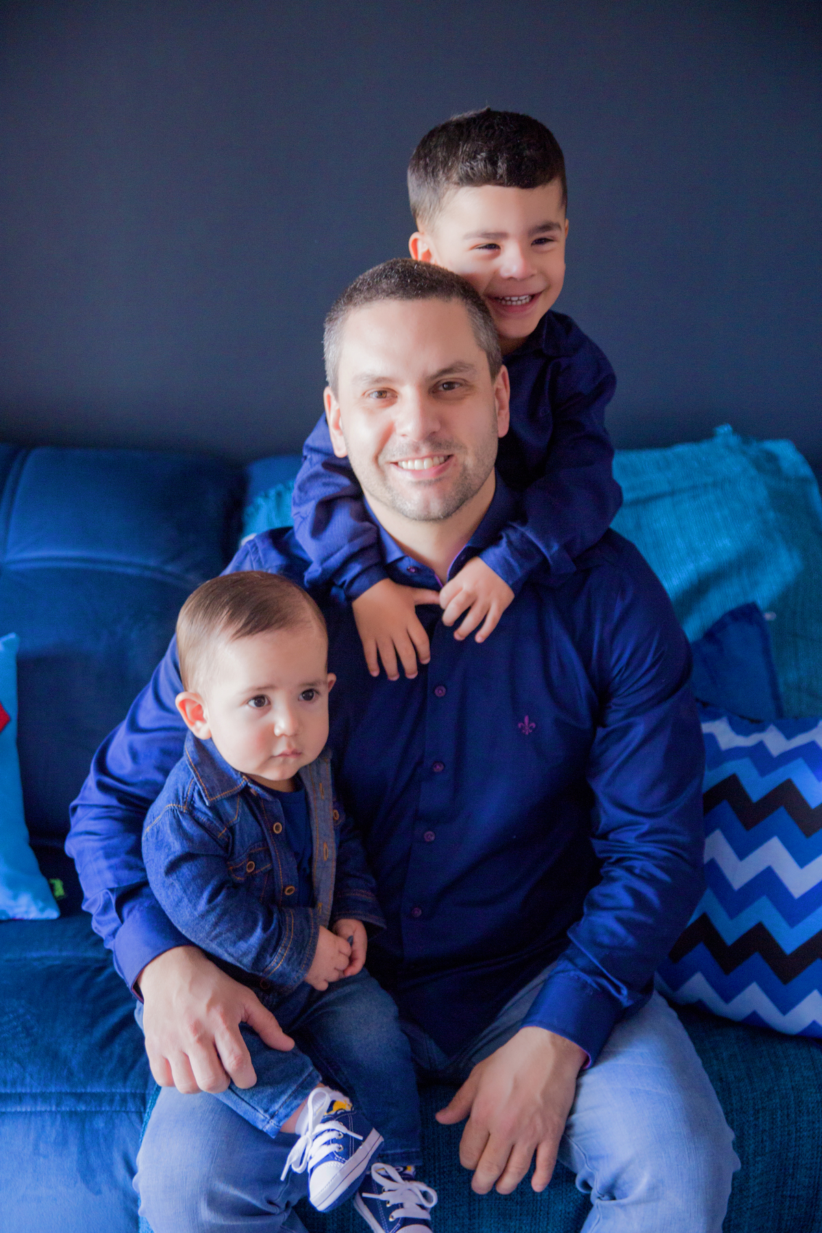 acompanhamento mensal de bebe caxias do sul figurino cenario tematico  personagem foto infantil serra gaucha fotografia familia mundo azul rosa ensaio fotografico crianca newborn baby menino menina smash the cake esmague o bolo banheira dia dos pais