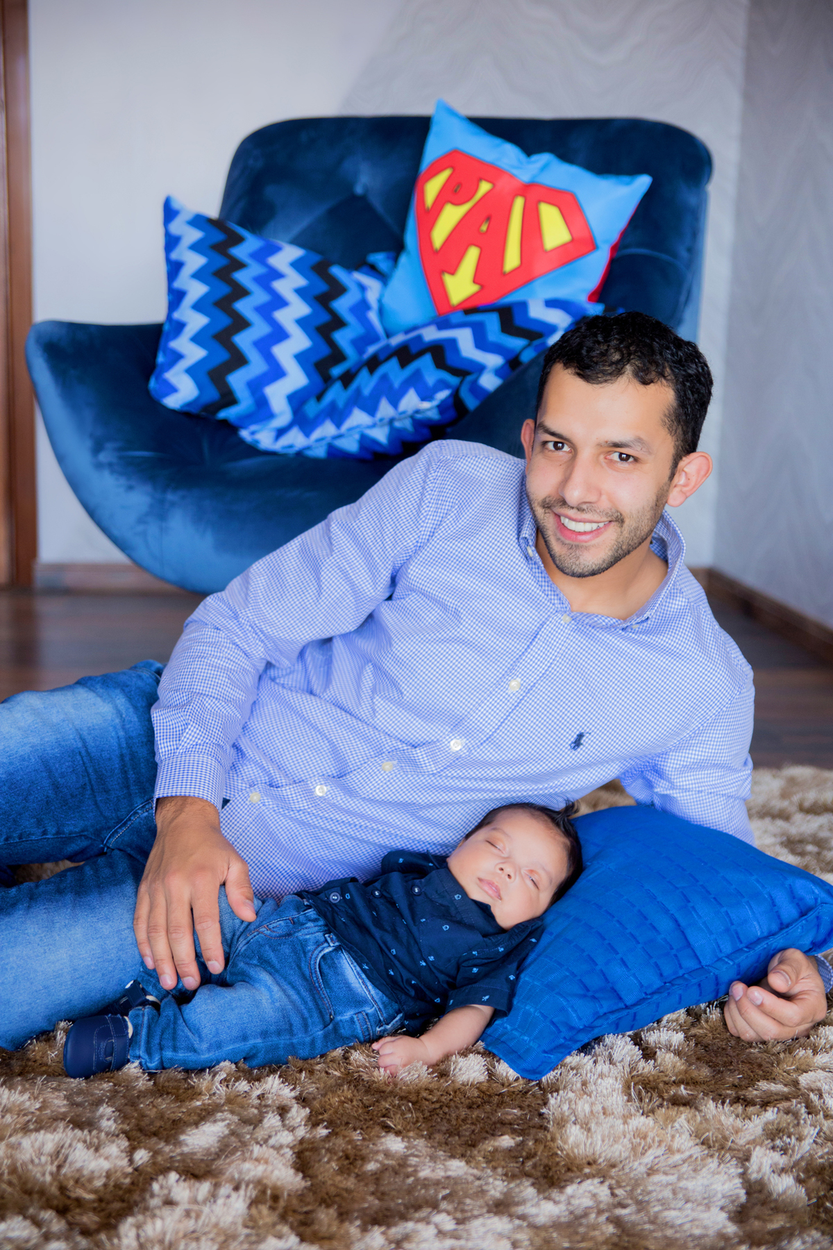 acompanhamento mensal de bebe caxias do sul figurino cenario tematico  personagem foto infantil serra gaucha fotografia familia mundo azul rosa ensaio fotografico crianca newborn baby menino menina smash the cake esmague o bolo banheira dia dos pais