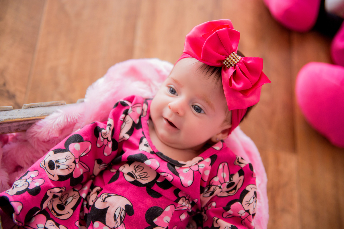 acompanhamento mensal de bebe caxias do sul figurino cenario tematico  personagem foto infantil serra gaucha fotografia familia mundo azul rosa ensaio fotografico crianca newborn baby menino menina smash the cake esmague o bolo banheira minnie rosa