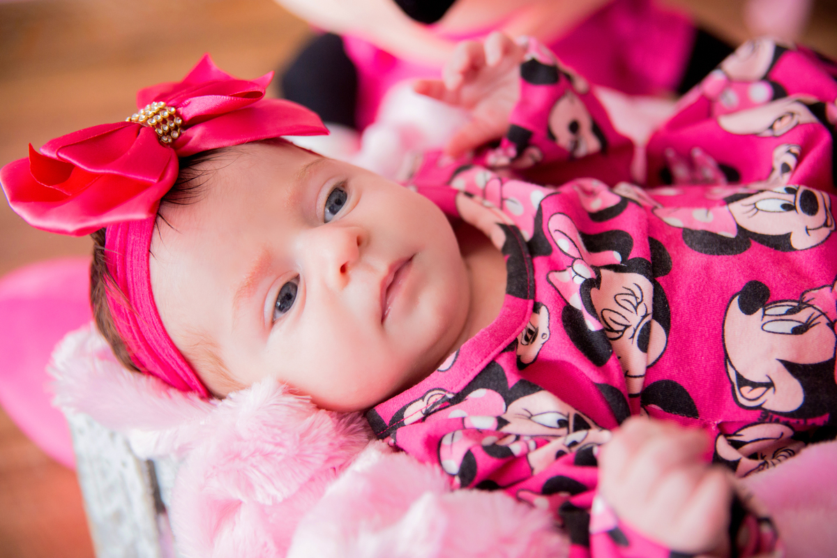 acompanhamento mensal de bebe caxias do sul figurino cenario tematico  personagem foto infantil serra gaucha fotografia familia mundo azul rosa ensaio fotografico crianca newborn baby menino menina smash the cake esmague o bolo banheira minnie rosa