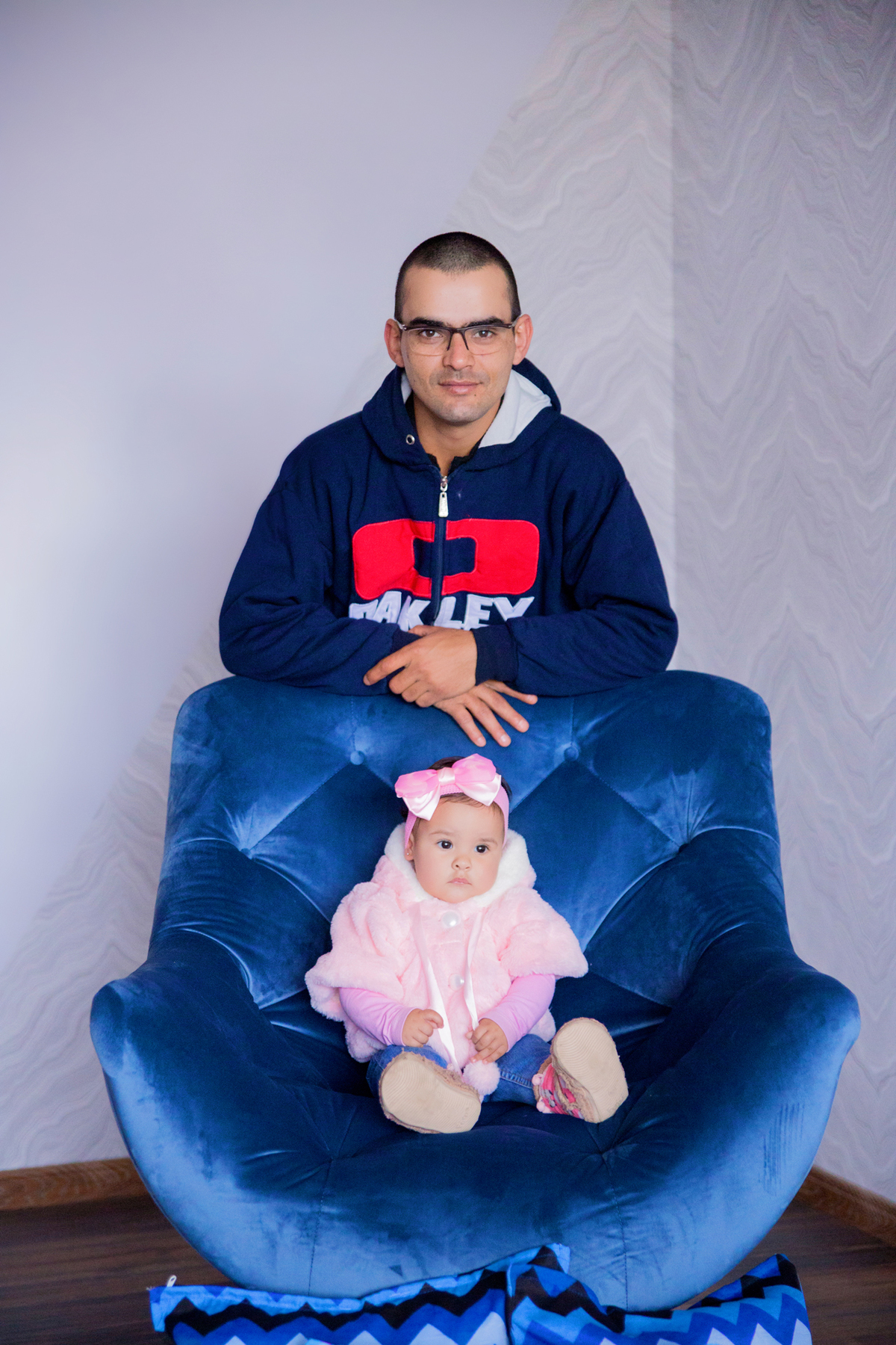 acompanhamento mensal de bebe caxias do sul figurino cenario tematico  personagem foto infantil serra gaucha fotografia familia mundo azul rosa ensaio fotografico crianca newborn baby menino menina smash the cake esmague o bolo banheira dia dos pais