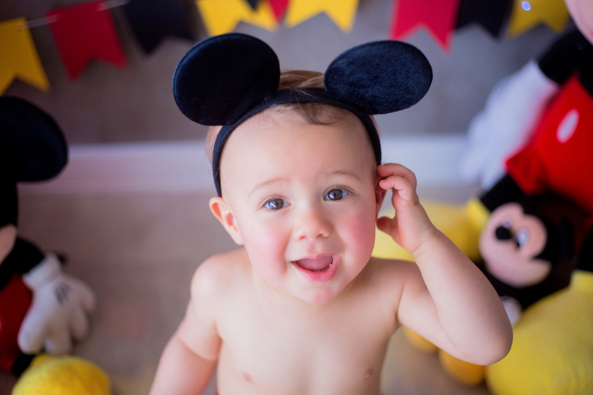 acompanhamento mensal de bebe caxias do sul figurino cenario tematico  personagem foto infantil serra gaucha fotografia familia mundo azul rosa ensaio fotografico crianca newborn baby menino menina smash the cake esmague o bolo banheira mickey