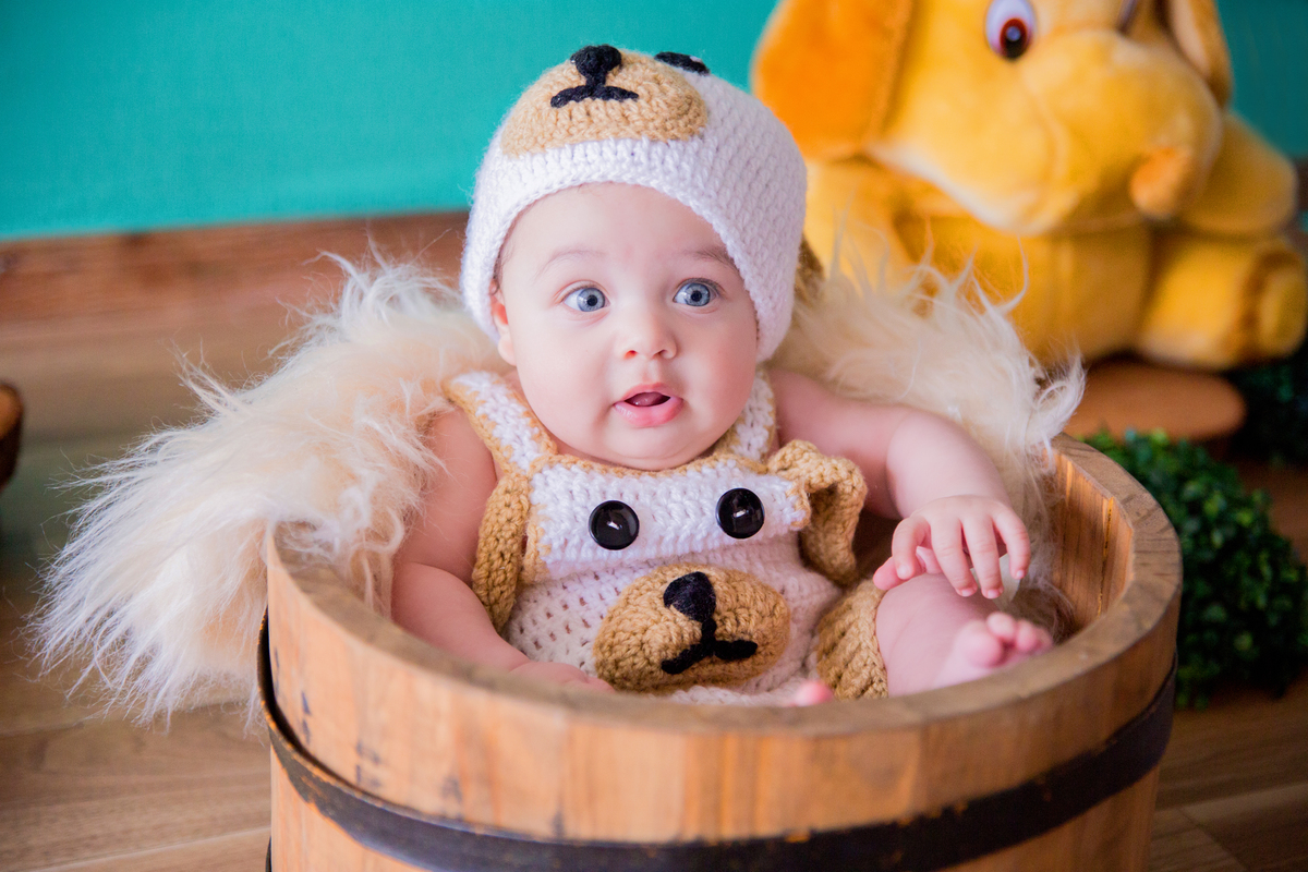 acompanhamento mensal de bebe caxias do sul figurino cenario tematico  personagem foto infantil serra gaucha fotografia familia mundo azul rosa ensaio fotografico crianca newborn baby menino menina smash the cake esmague o bolo banheira procurando cachorr