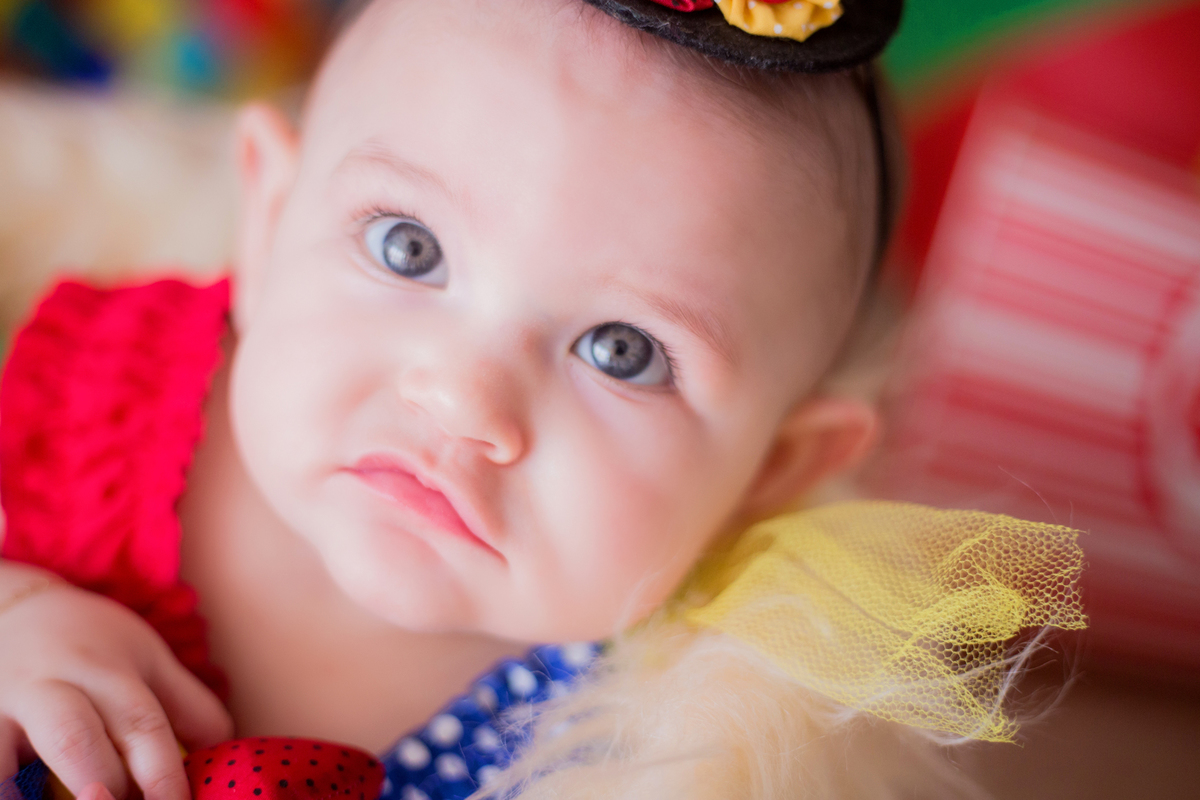 acompanhamento mensal de bebe caxias do sul figurino cenario tematico  personagem foto infantil serra gaucha fotografia familia mundo azul rosa ensaio fotografico crianca newborn baby menino menina smash the cake esmague o bolo banheira circo palhaço