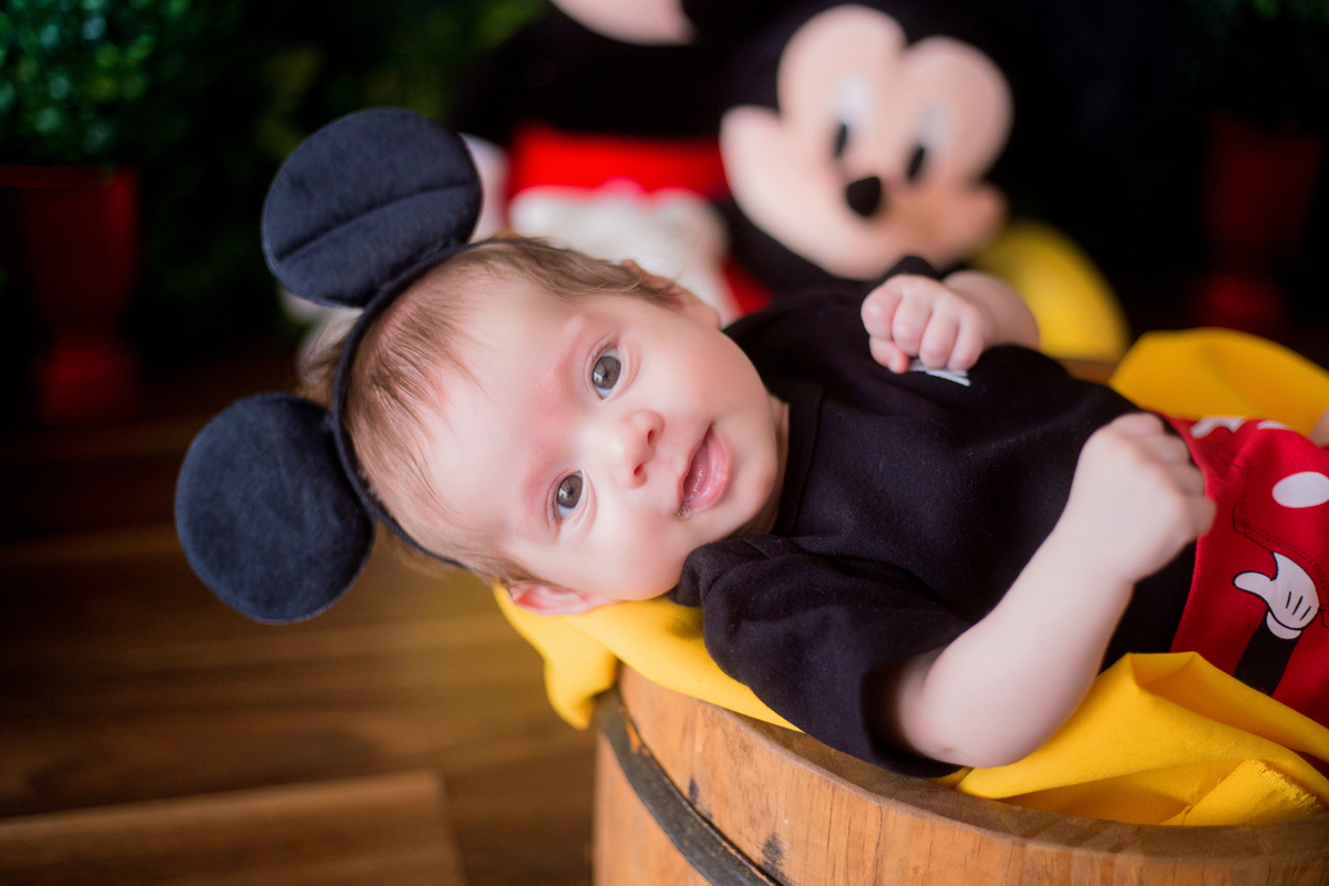 acompanhamento mensal de bebe caxias do sul figurino cenario tematico  personagem foto infantil serra gaucha fotografia familia mundo azul rosa ensaio fotografico crianca newborn baby menino menina smash the cake esmague o bolo banheira procurando nemo