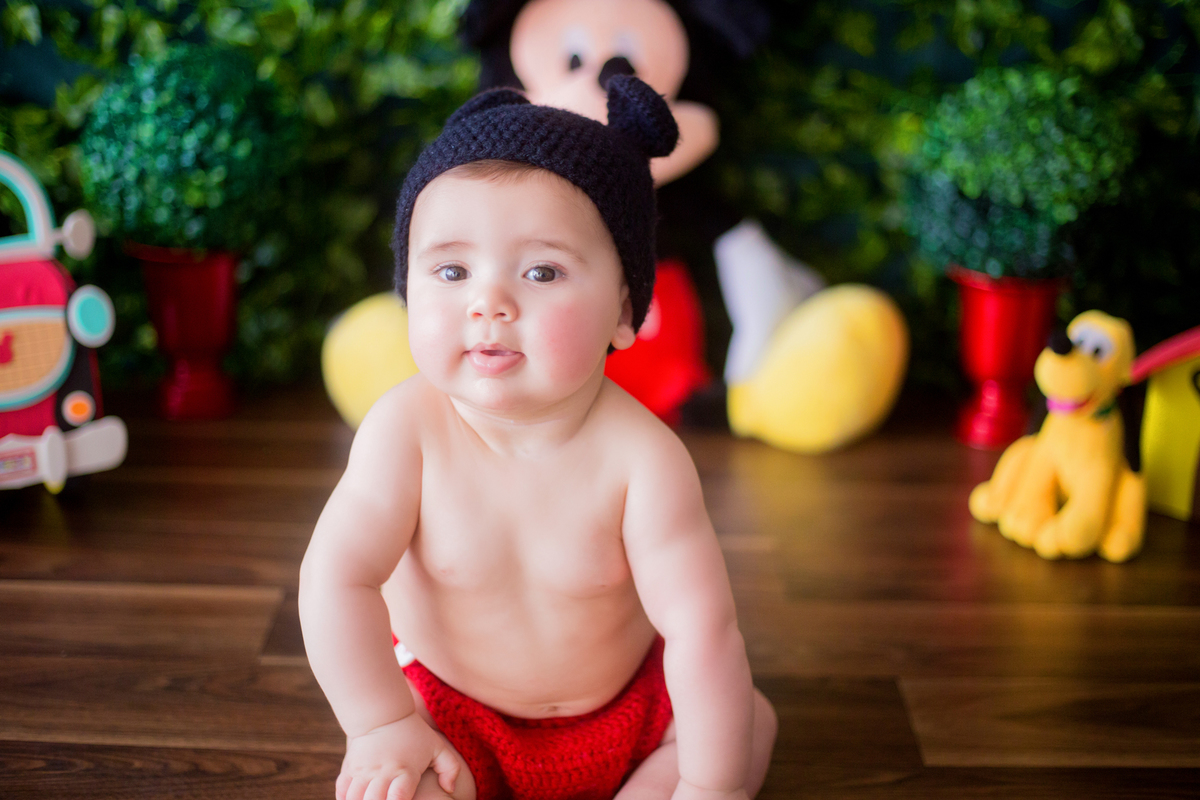 acompanhamento mensal de bebe caxias do sul figurino cenario tematico  personagem foto infantil serra gaucha fotografia familia mundo azul rosa ensaio fotografico crianca newborn baby menino menina smash the cake esmague o bolo banheira mickey disney